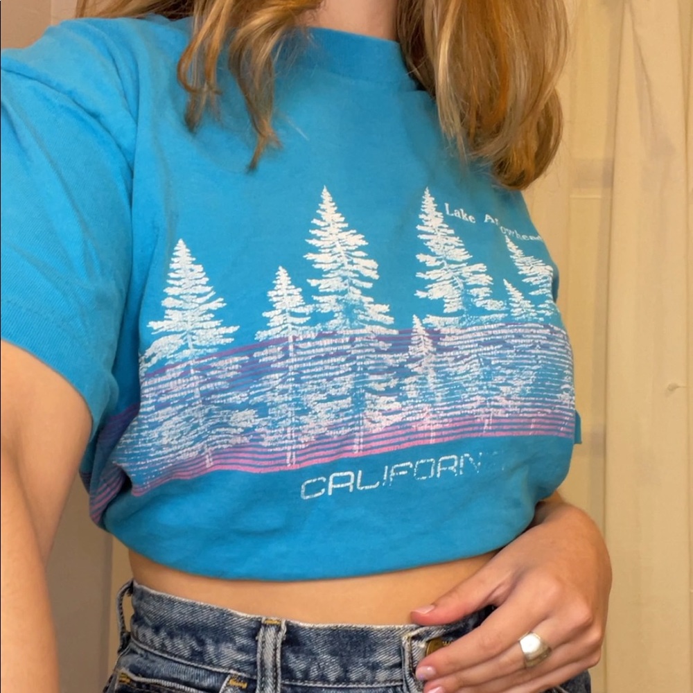 SOLD ELSEWHERE Vintage 1987 Sundance tshirt